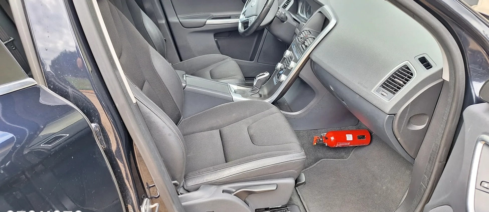 Volvo XC 60 cena 66000 przebieg: 144000, rok produkcji 2015 z Okonek małe 56